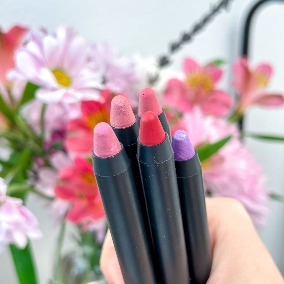 lip crayons pointed up