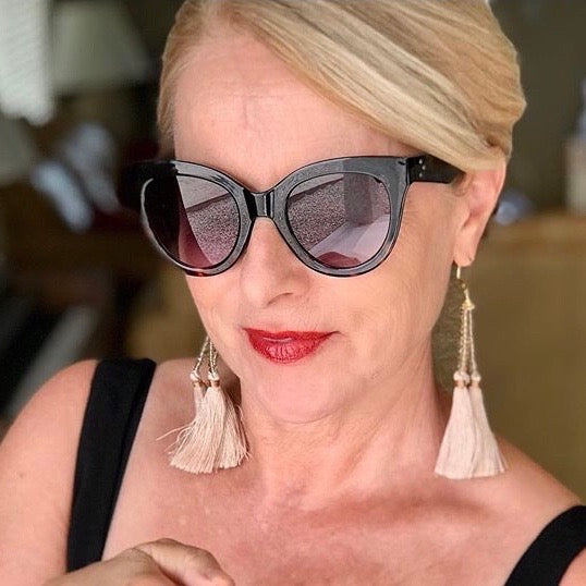 mature woman barbie holmes wearing scarlet lip crayon