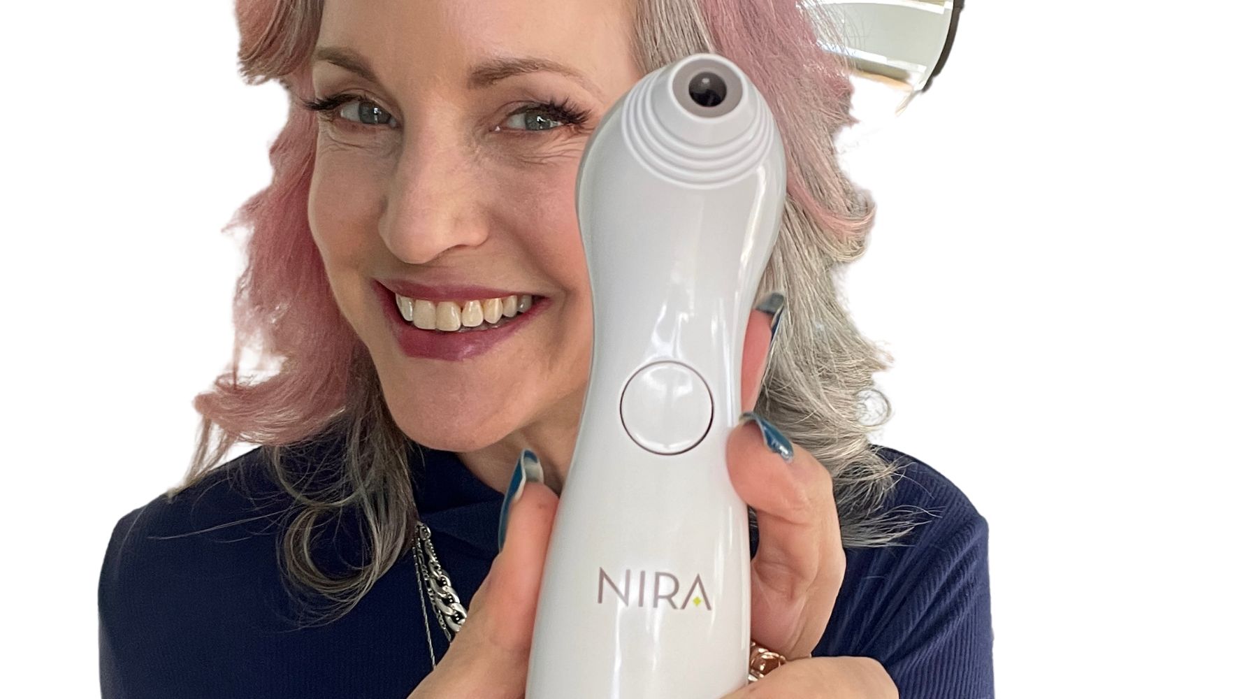 lisa holding nira skin laser.