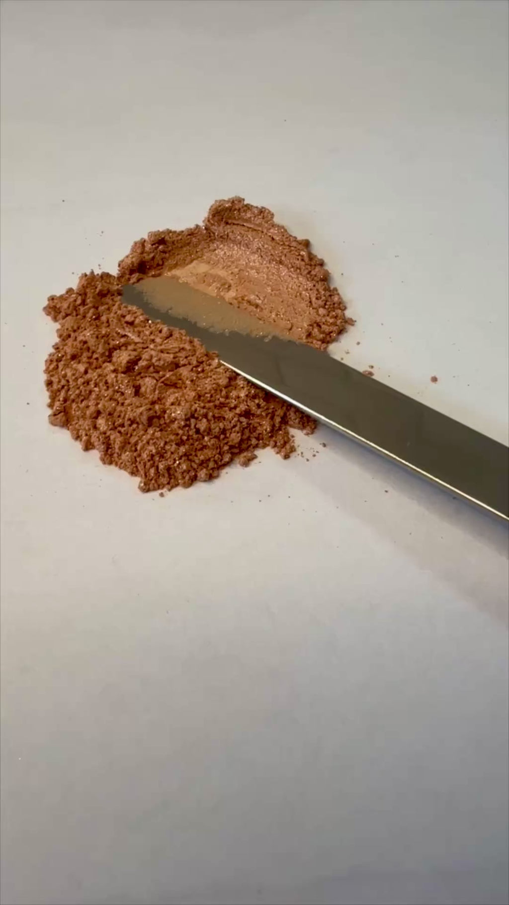 champagne eyeshadow.