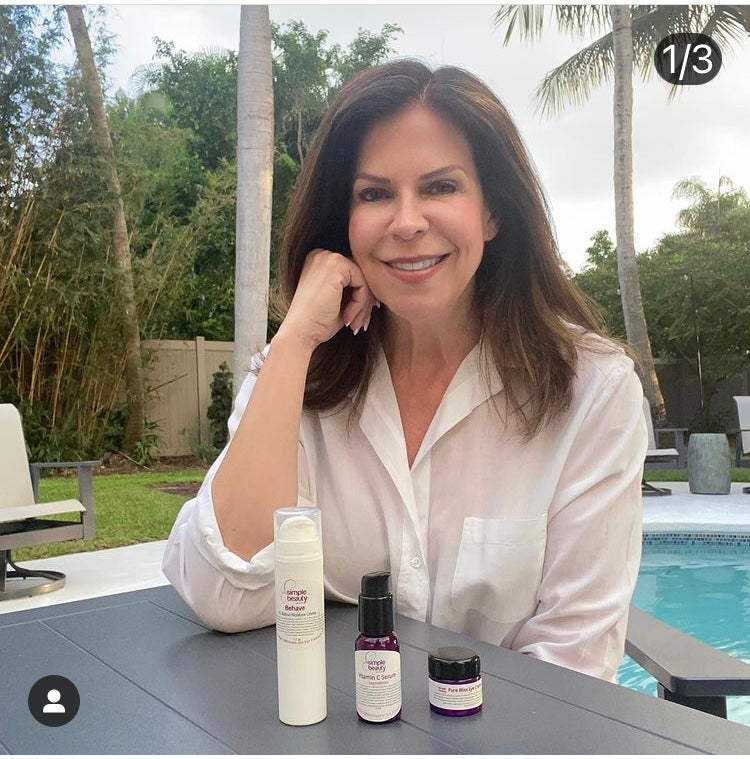 gwen from gwen-lives-well with vitamin c serum by pool