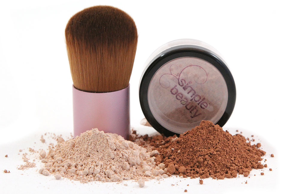 simple beauty minerals - Celina Nadine Sensy Rich Mineral Foundation 2