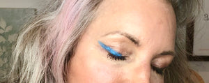 blastin blue as eye liner