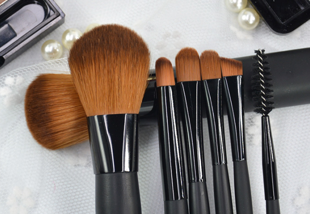 travel brush set vegan